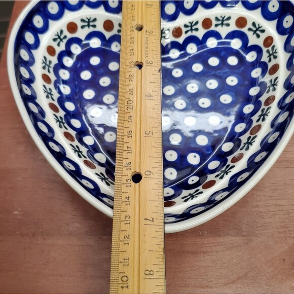 Polish Pottery Heart Shaped Bowl Mosquito Pattern - Picture 3 of 4